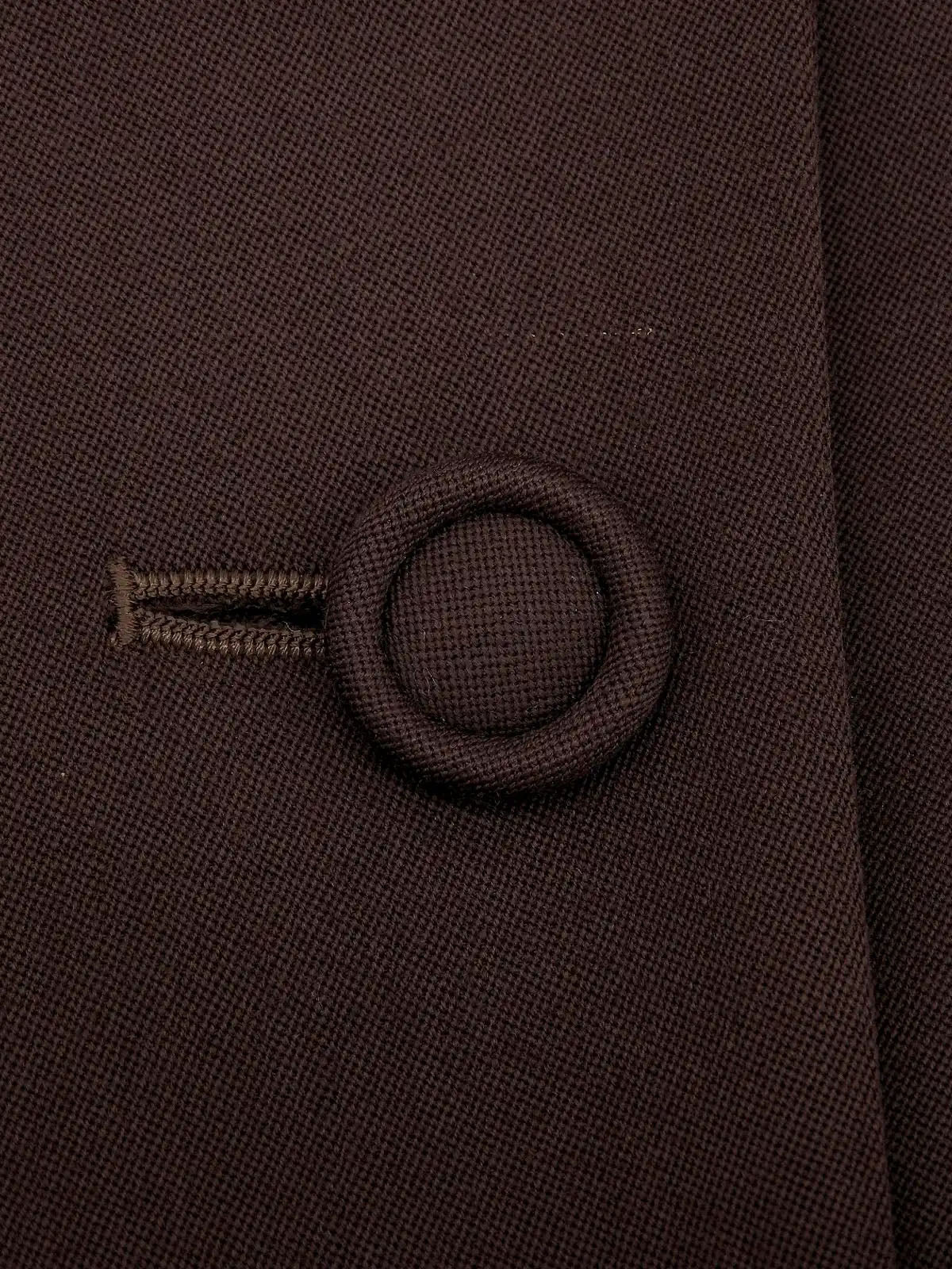 ウールデザインロゴ刺繍3ピースセットアップ　ブラウン