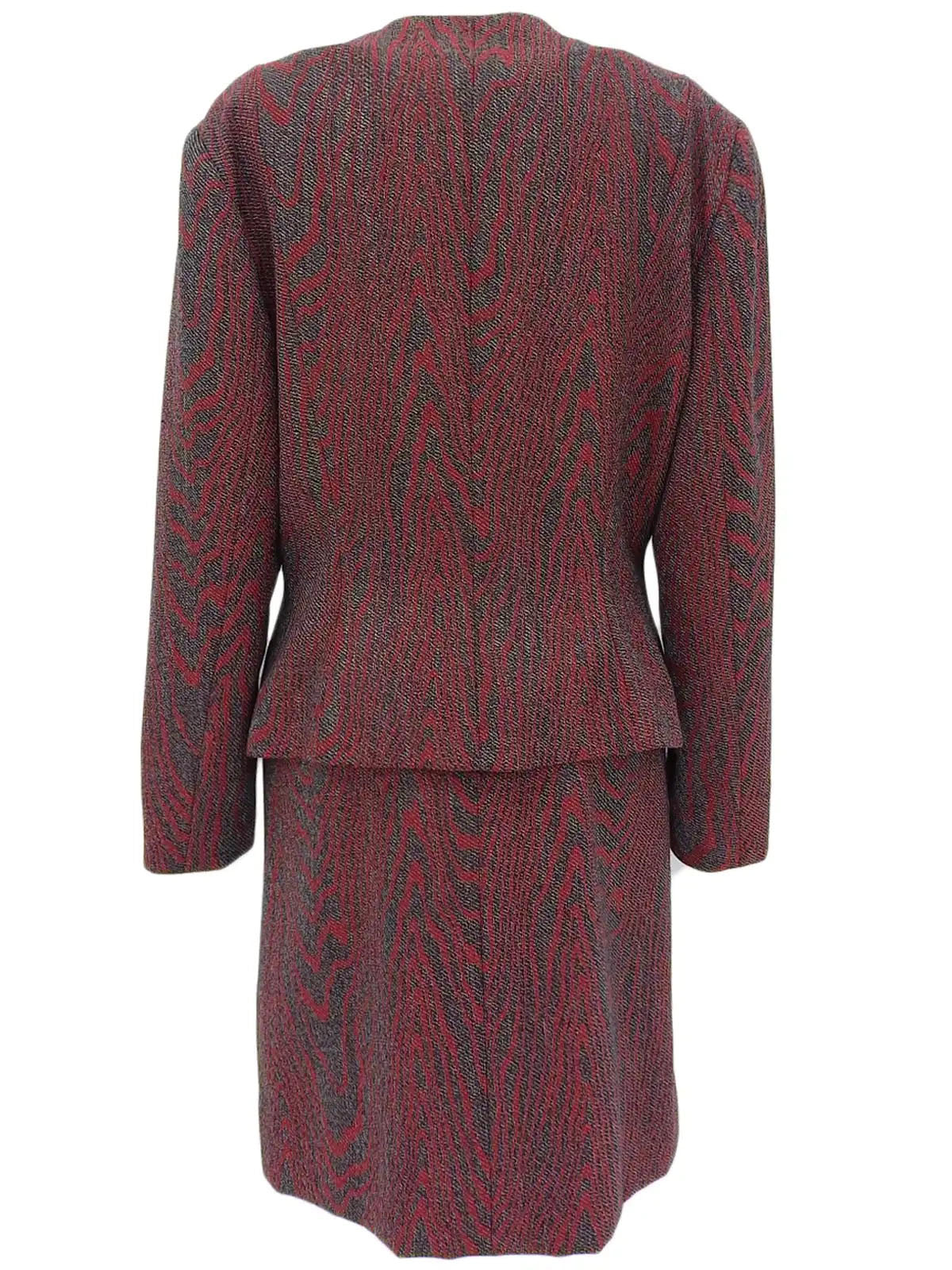 Wool design pattern set in red/dark brown