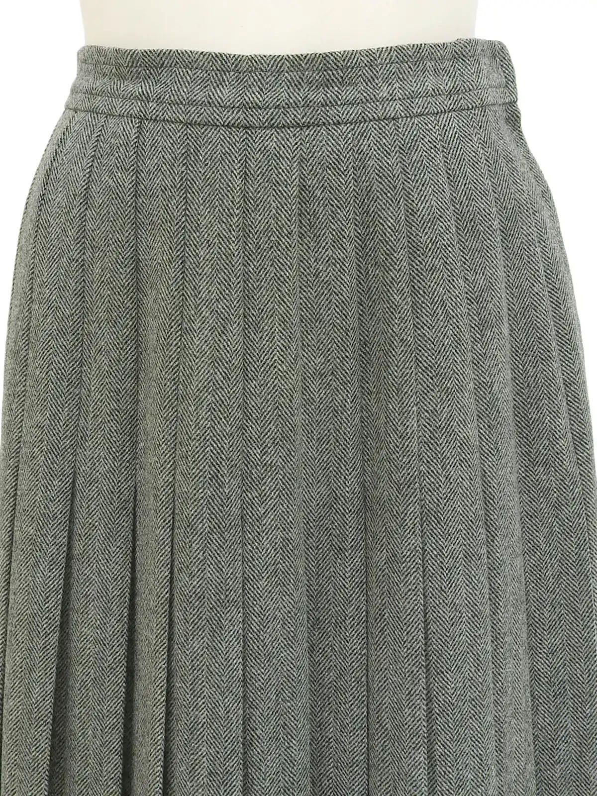 Grey wool herringbone pattern skirt