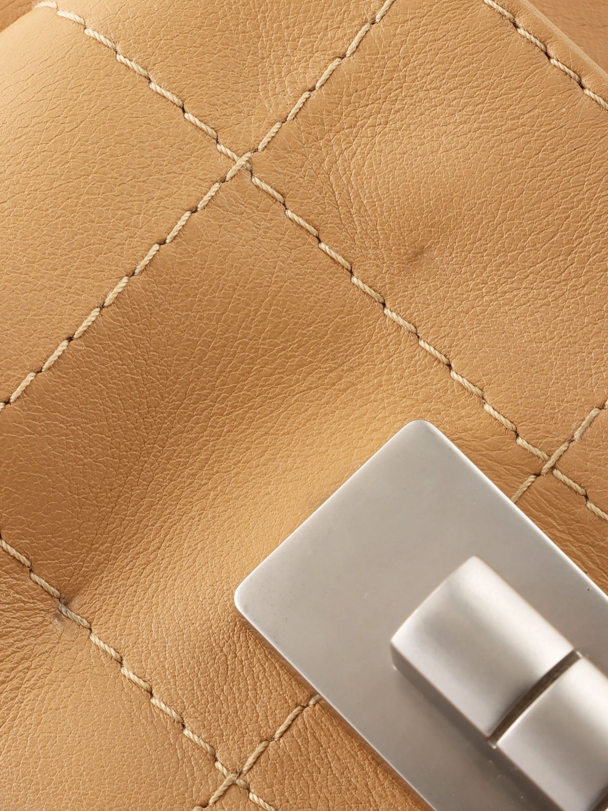 2003年頃製　2.55ミニハンドバッグ　ベージュ