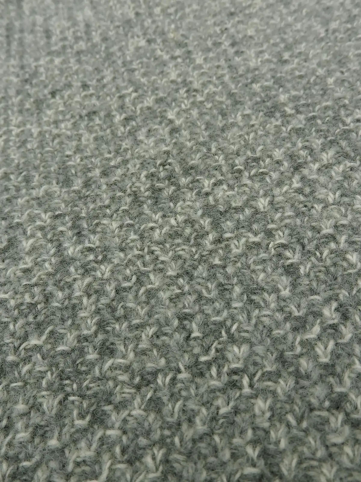 ウールタートルネックニットトップス　グレー