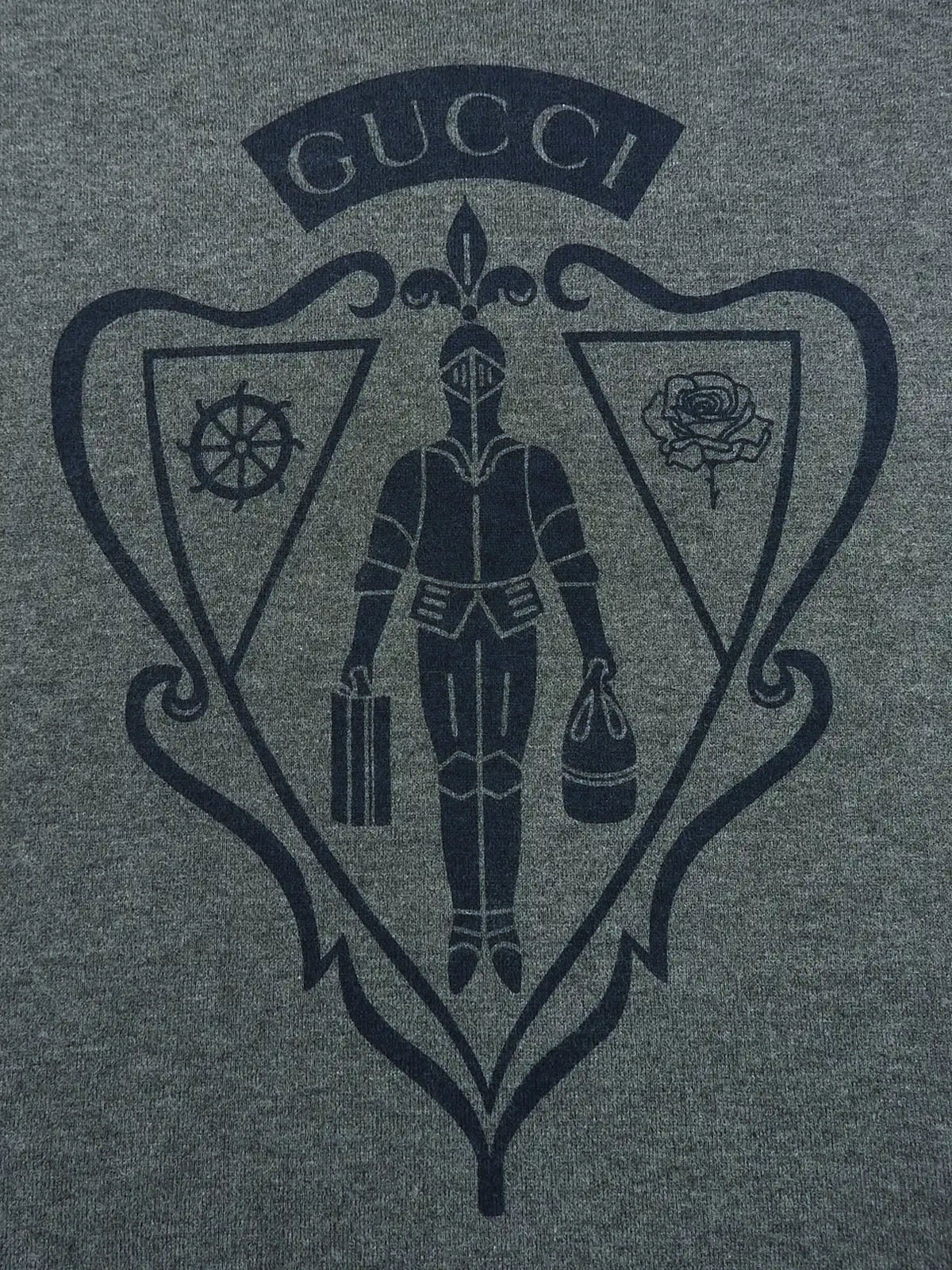 Logo design print raglan long sleeve top in gray/navy