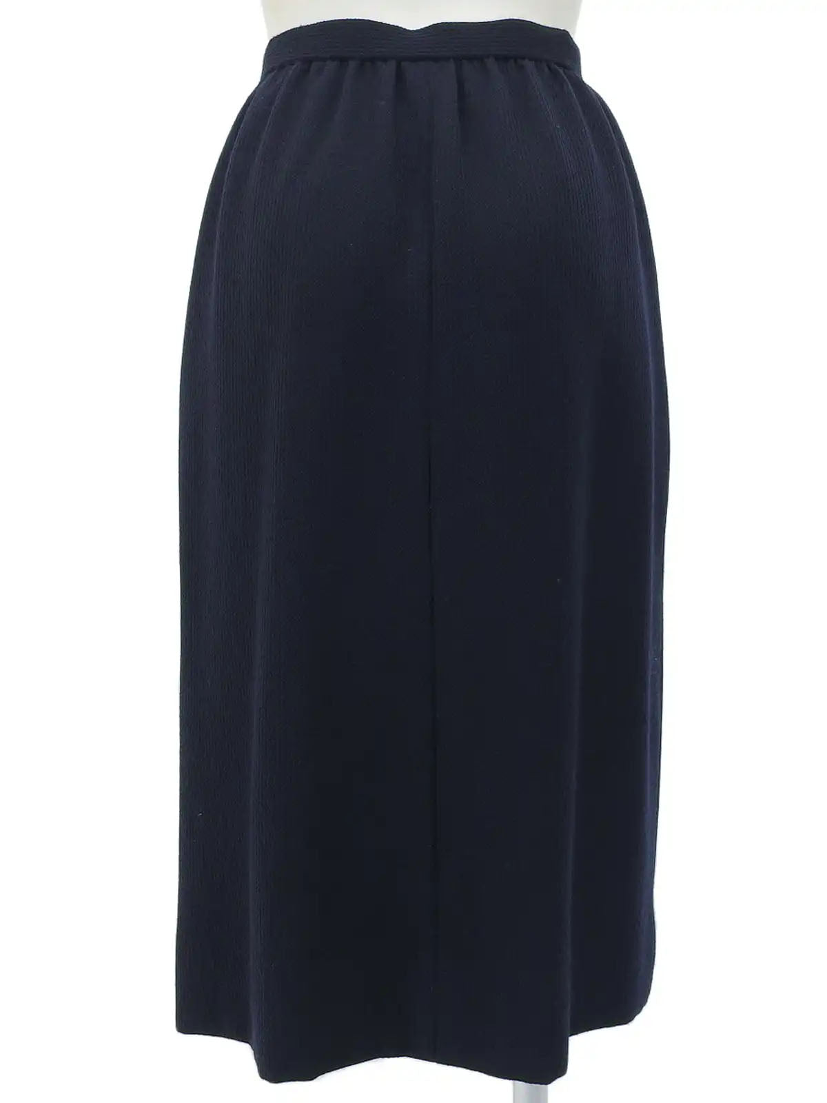 Navy wool round button set-up