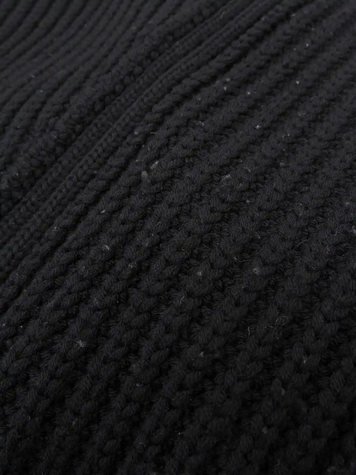 Logo Zip-Up Design Knit Sweater in Black