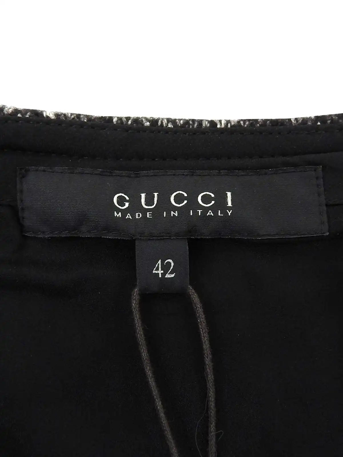 Tweed logo buckle skirt in black/gray