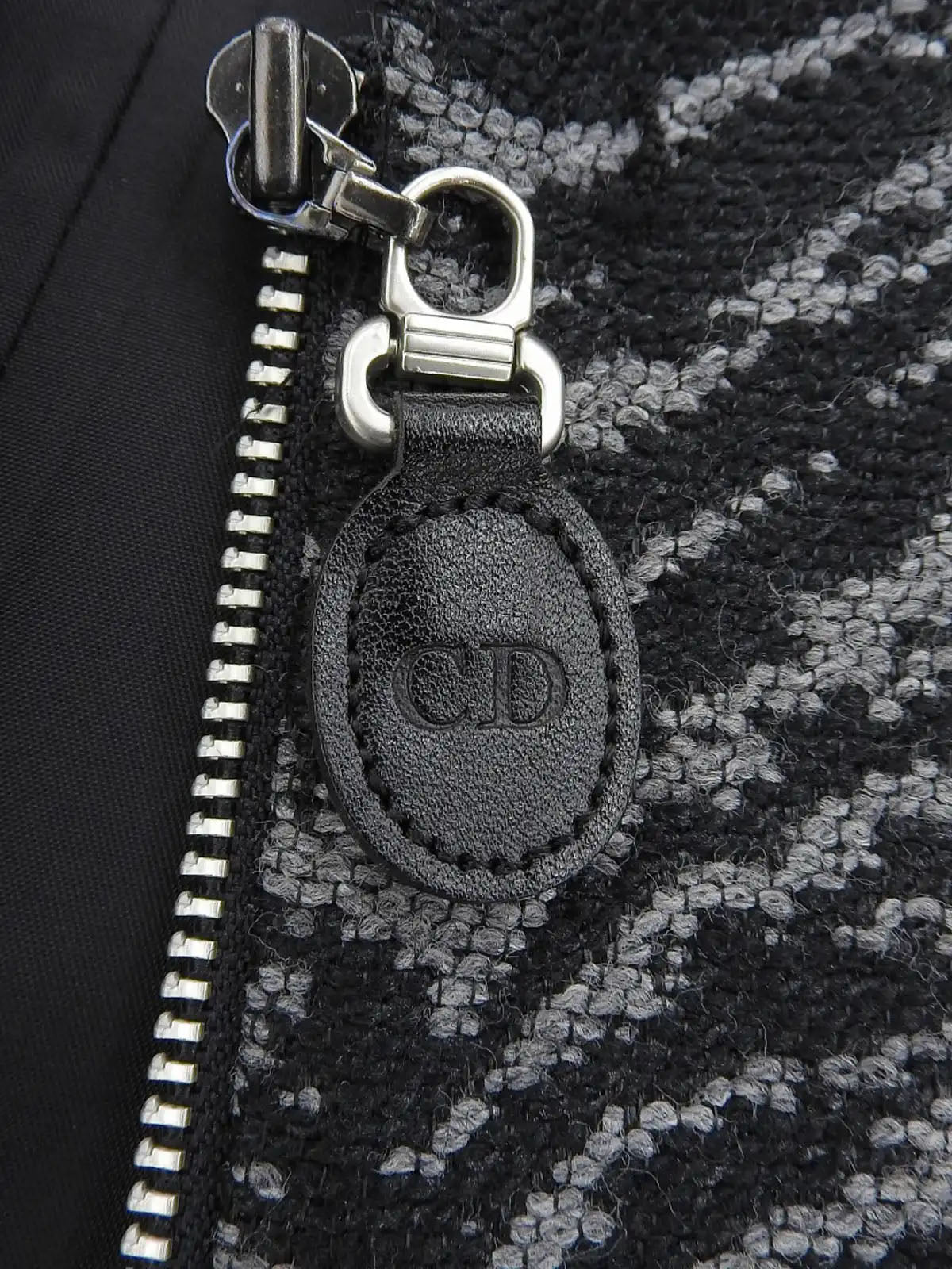 ゼブラパターンアンサンブル ブラック/グレー