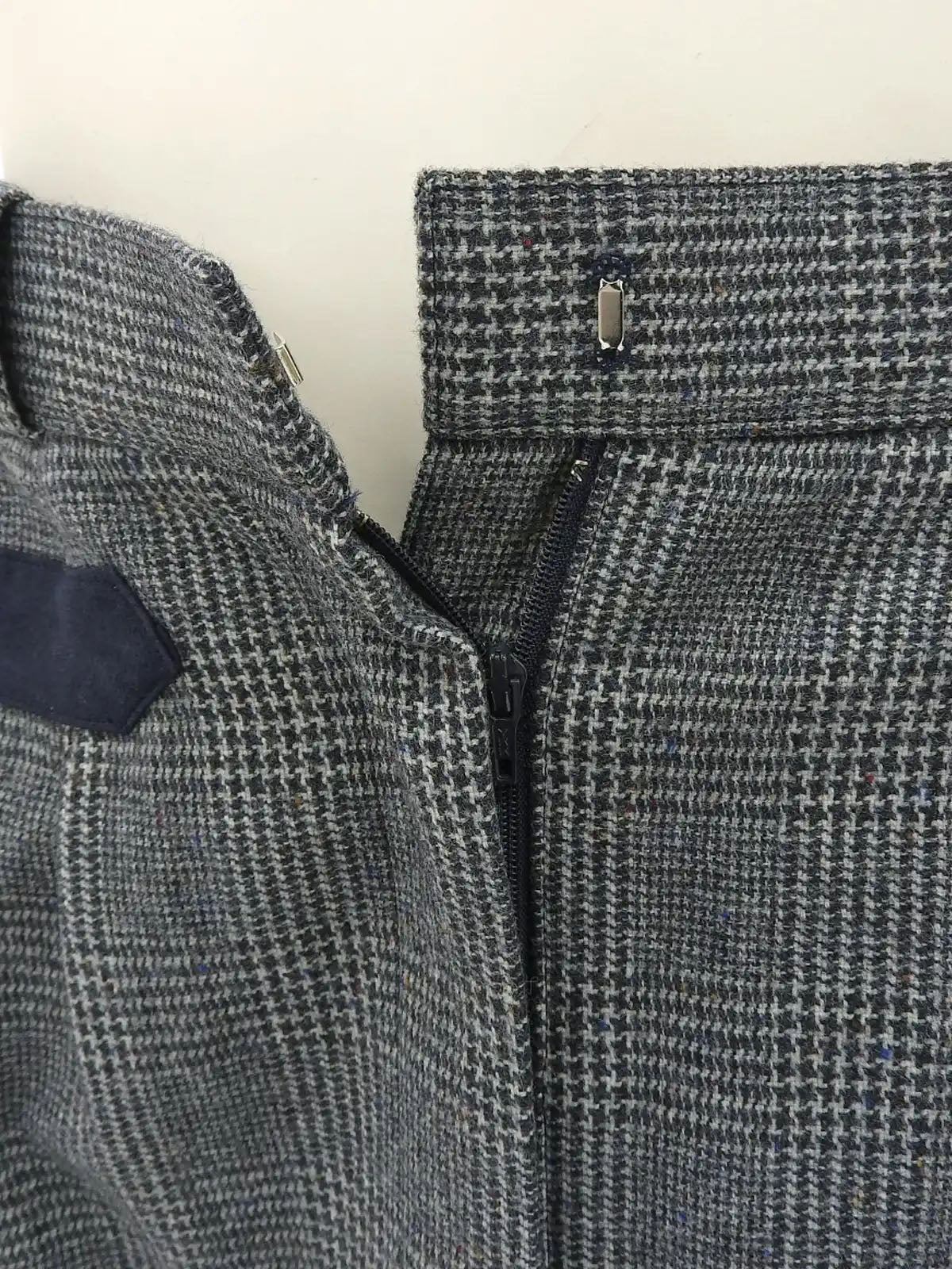 Grey wool check pattern pencil skirt