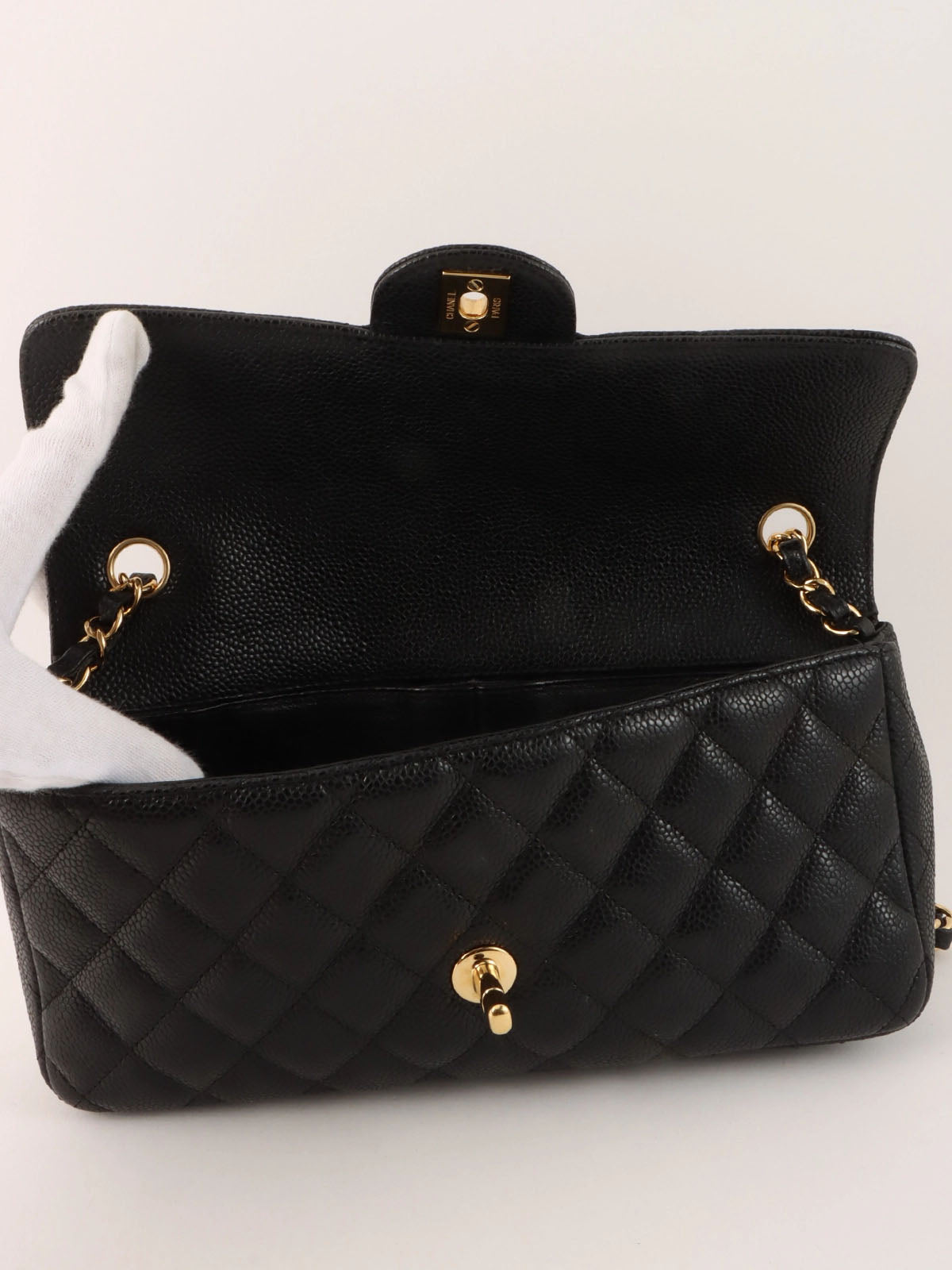 2008 East West Caviar Skin Chain Bag in Black