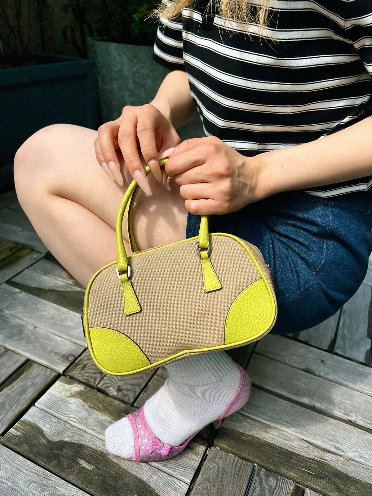 Canvas and leather combination handbag in beige and green