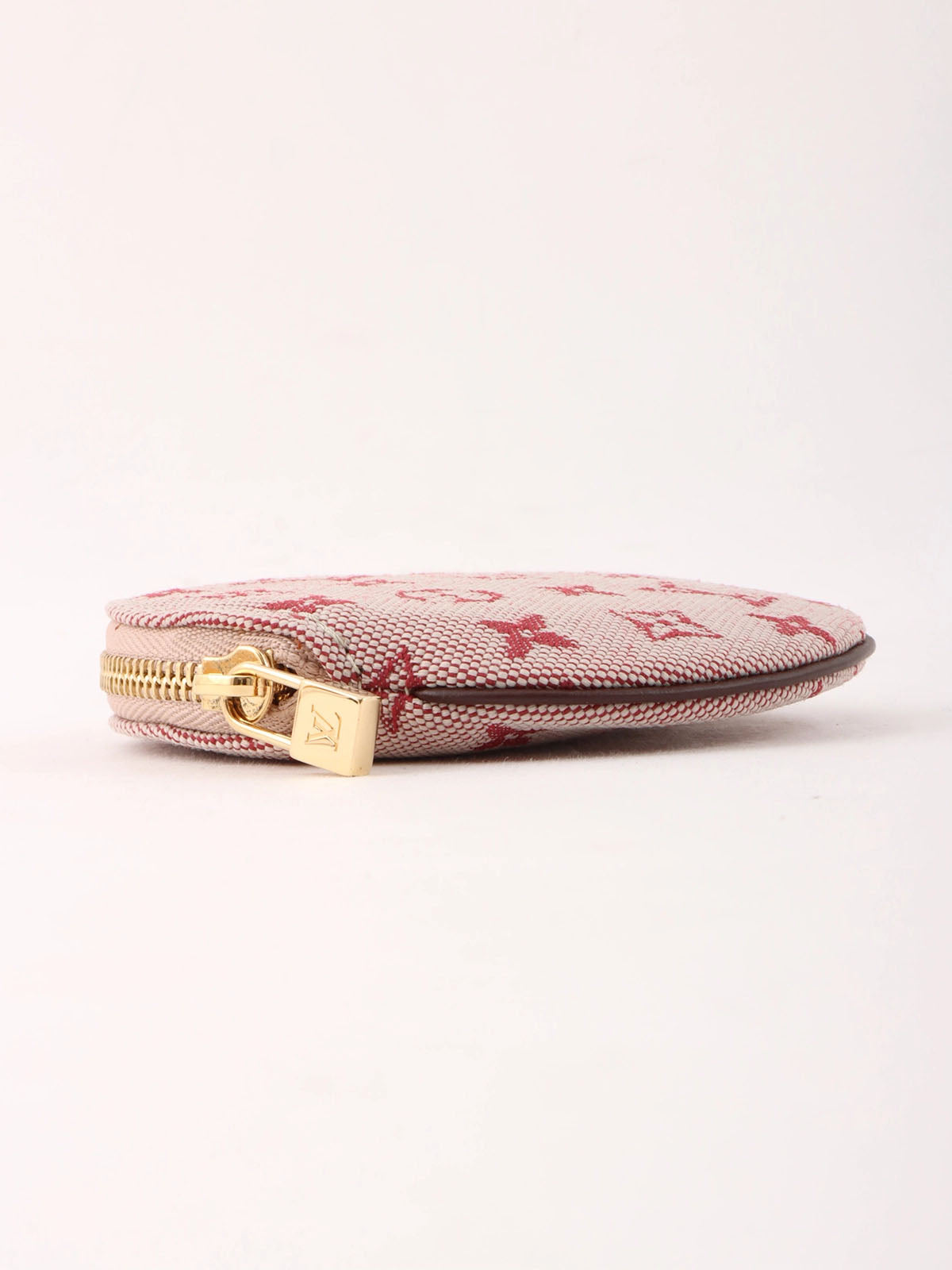 2005 年 Monogram Mini Porte Monnaie 长樱桃色