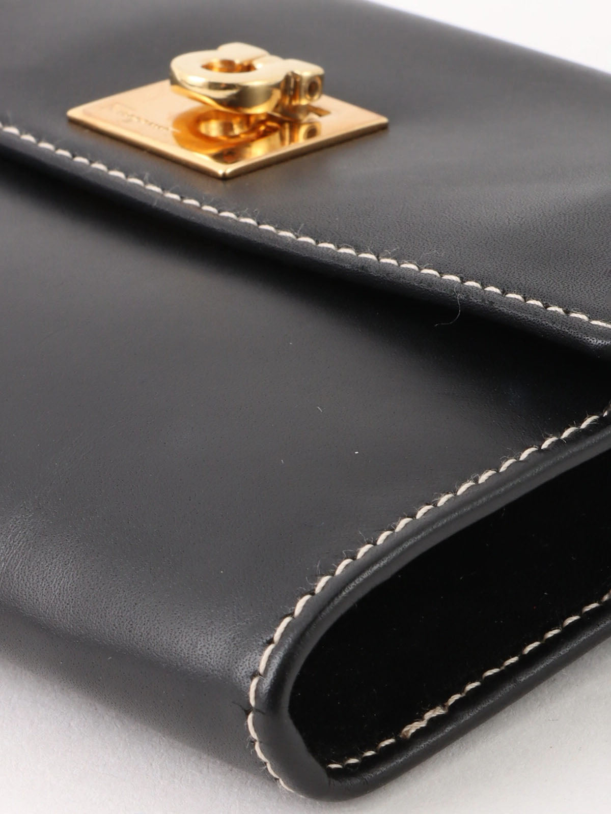 Gancini Plate Waist Bag in Black