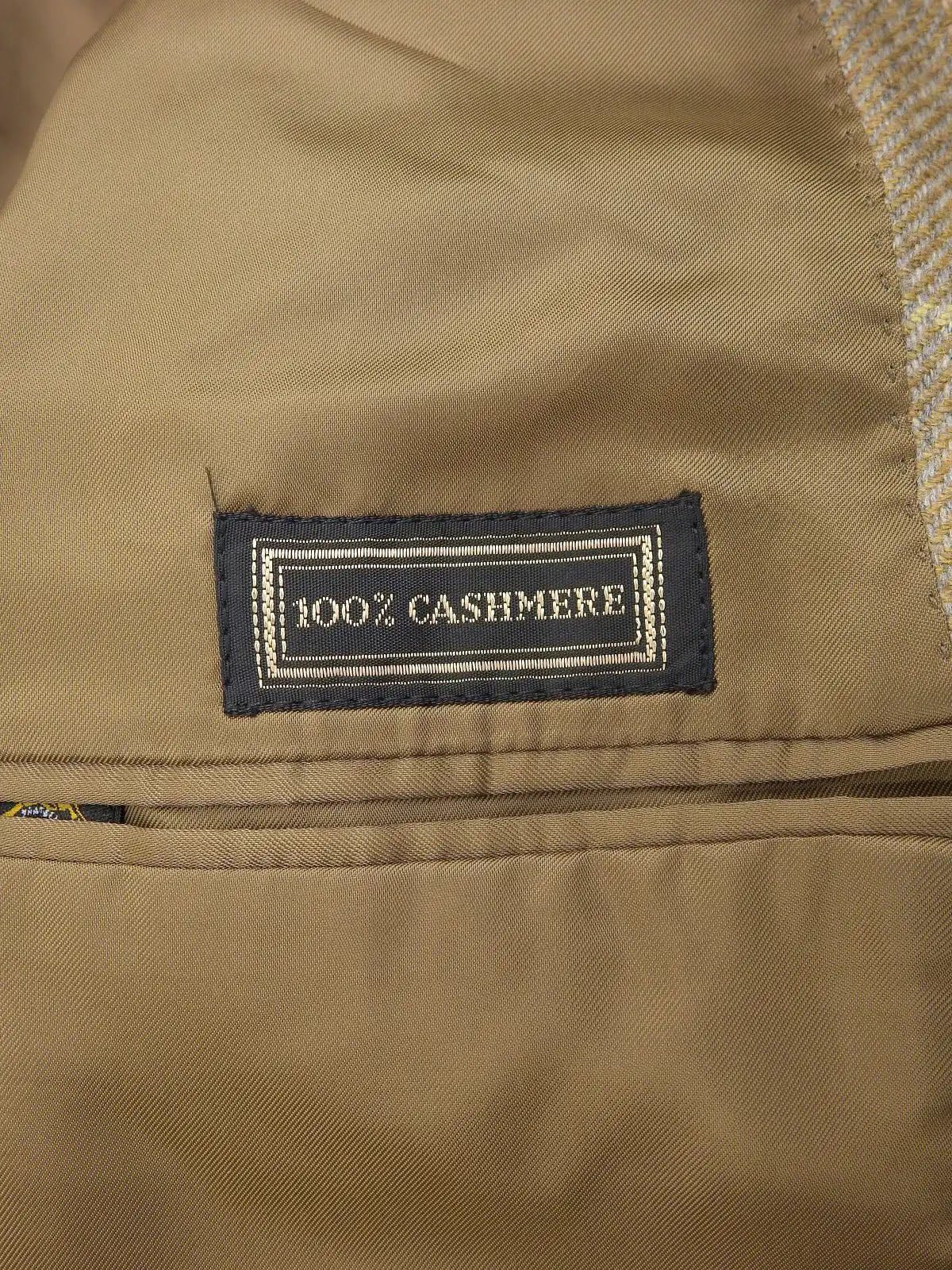 Beige cashmere check pattern jacket