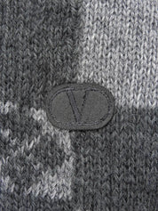 Long-sleeved wool knit top in grey