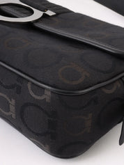 Gancini Plate Shoulder Bag in Black