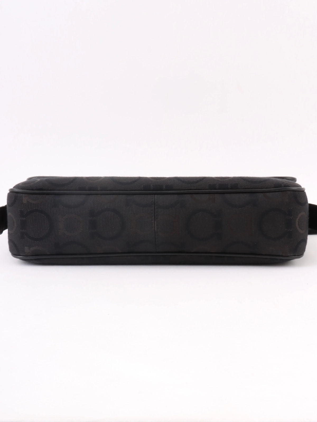 Gancini Plate Shoulder Bag in Black