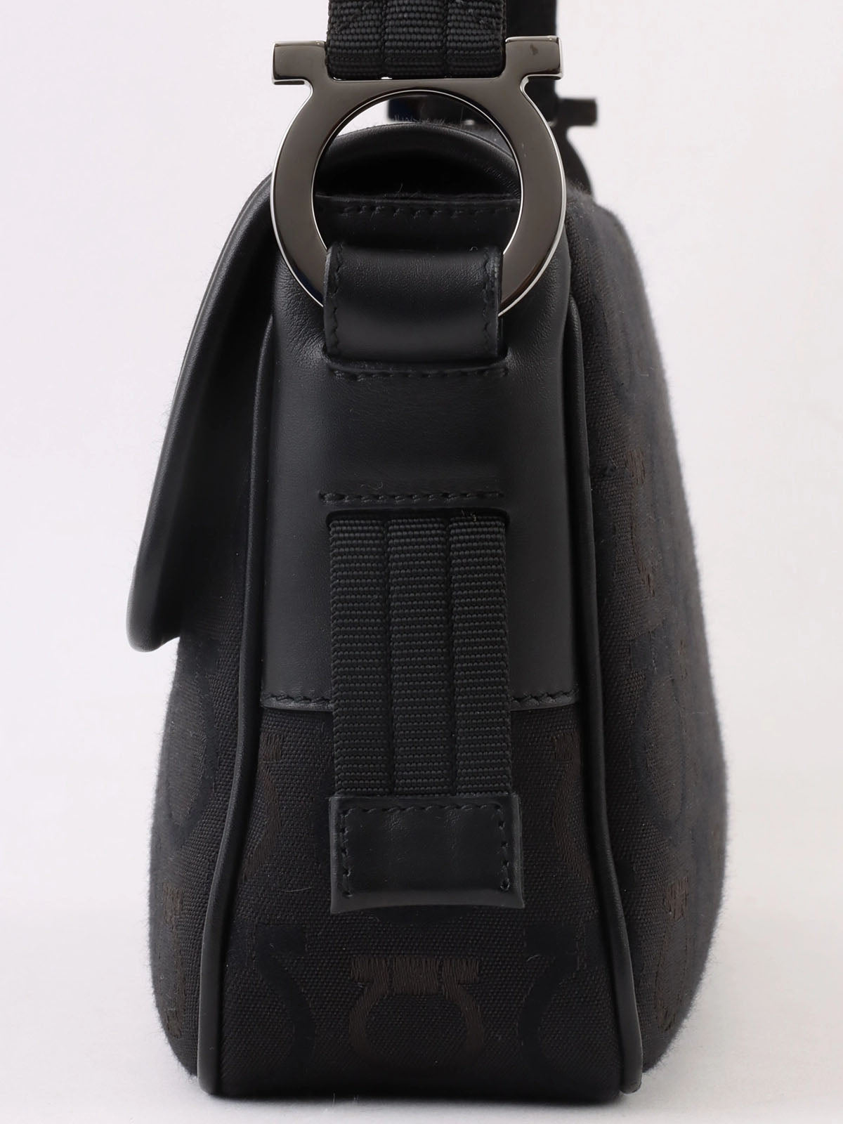 Gancini Plate Shoulder Bag in Black