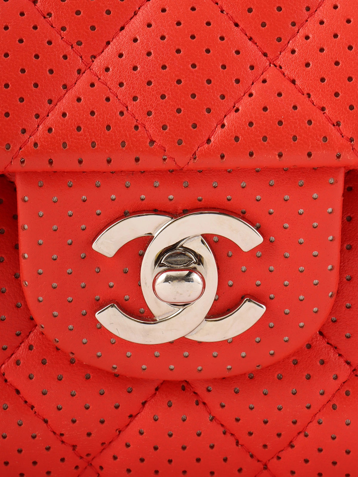 2007 Punched Leather CC Turnlock Chain Shoulder Bag in Red