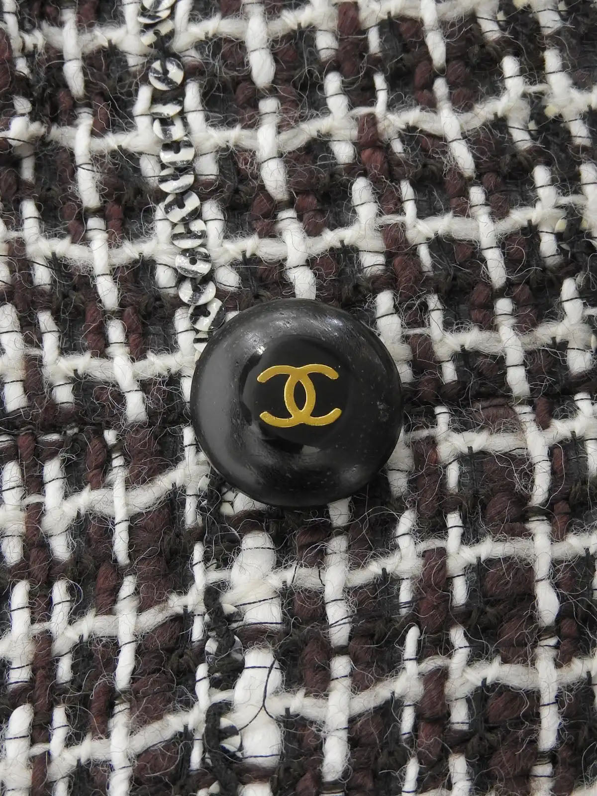 2001 Tweed CC Mark 纽扣夹克，象牙色/棕色