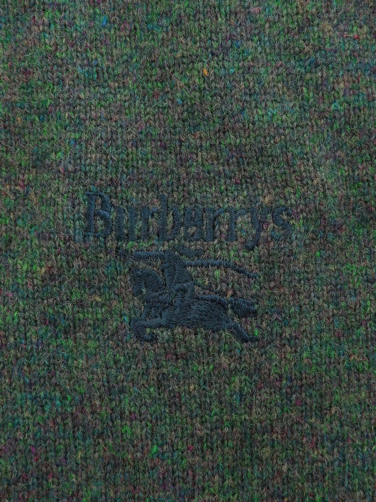 ウールロゴ刺繍ロングスリーブニットトップス　グリーン/マルチ