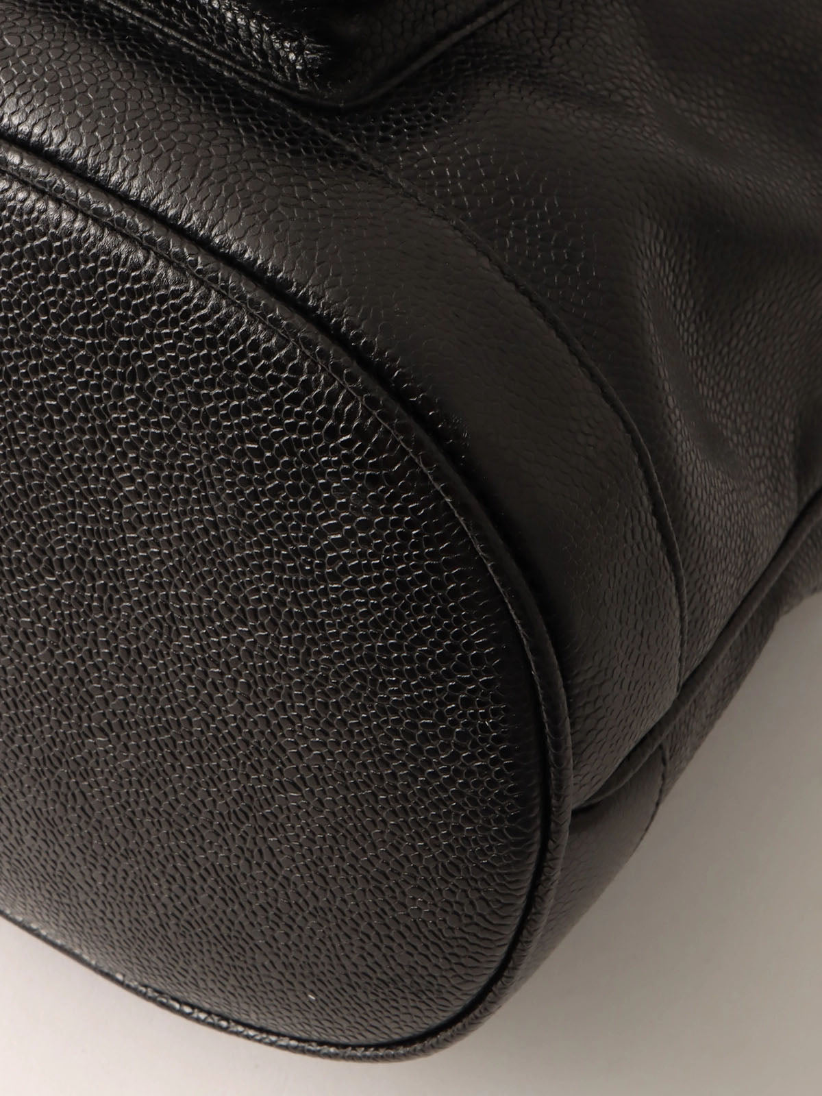 1995年頃製　キャビアスキンCCターンロックプレートポーチ付き巾着ショルダーバッグ　ブラック