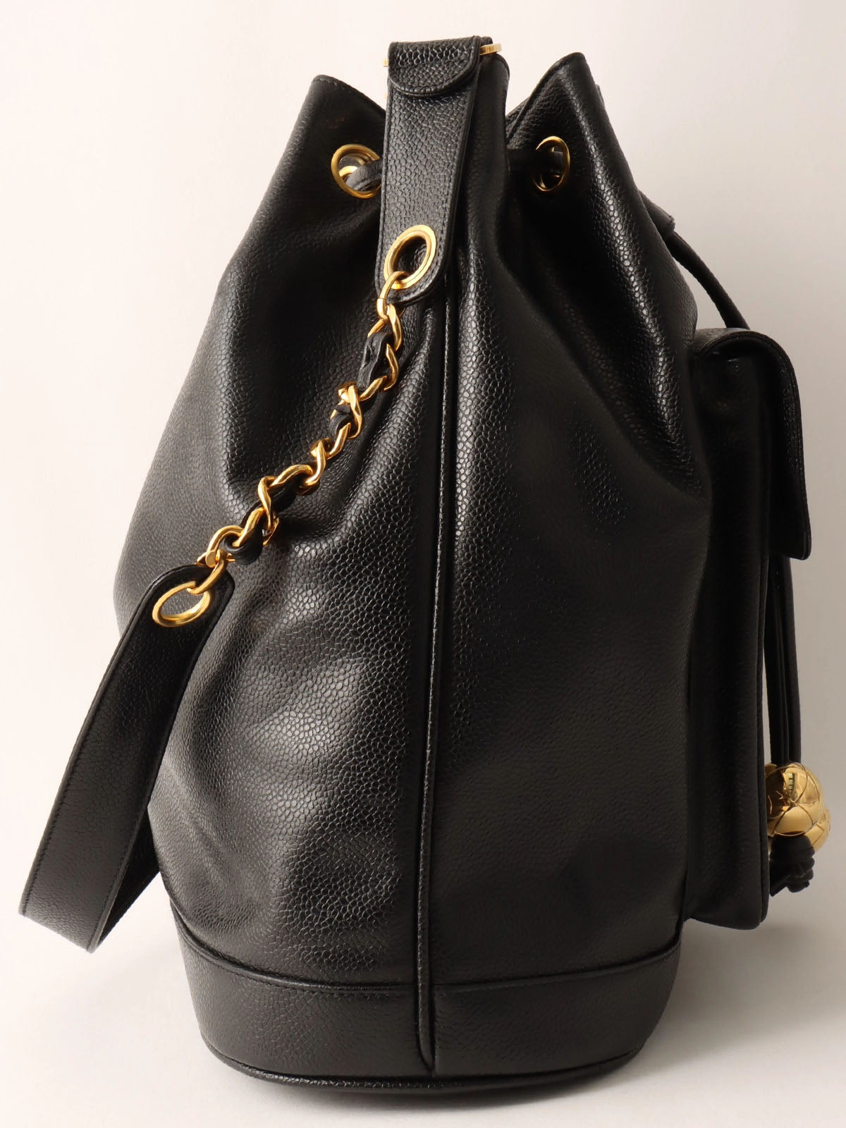 1995年頃製　キャビアスキンCCターンロックプレートポーチ付き巾着ショルダーバッグ　ブラック