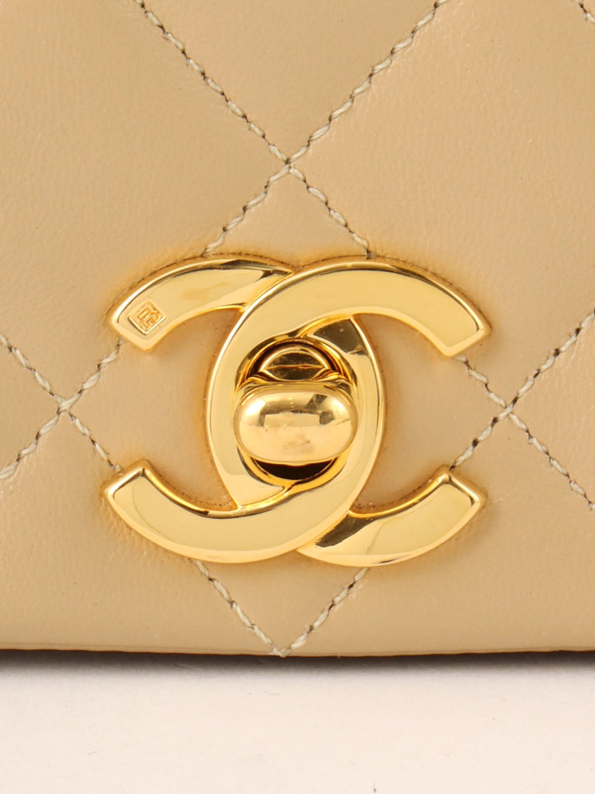 1990s Full Flap Chain Bag, 23cm, Beige