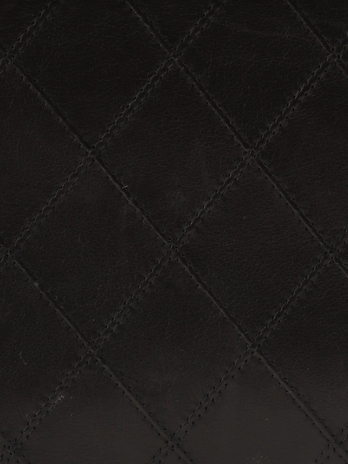1995 Bicolor Stitch CC Turnlock 2-Way Vanity Set in Black