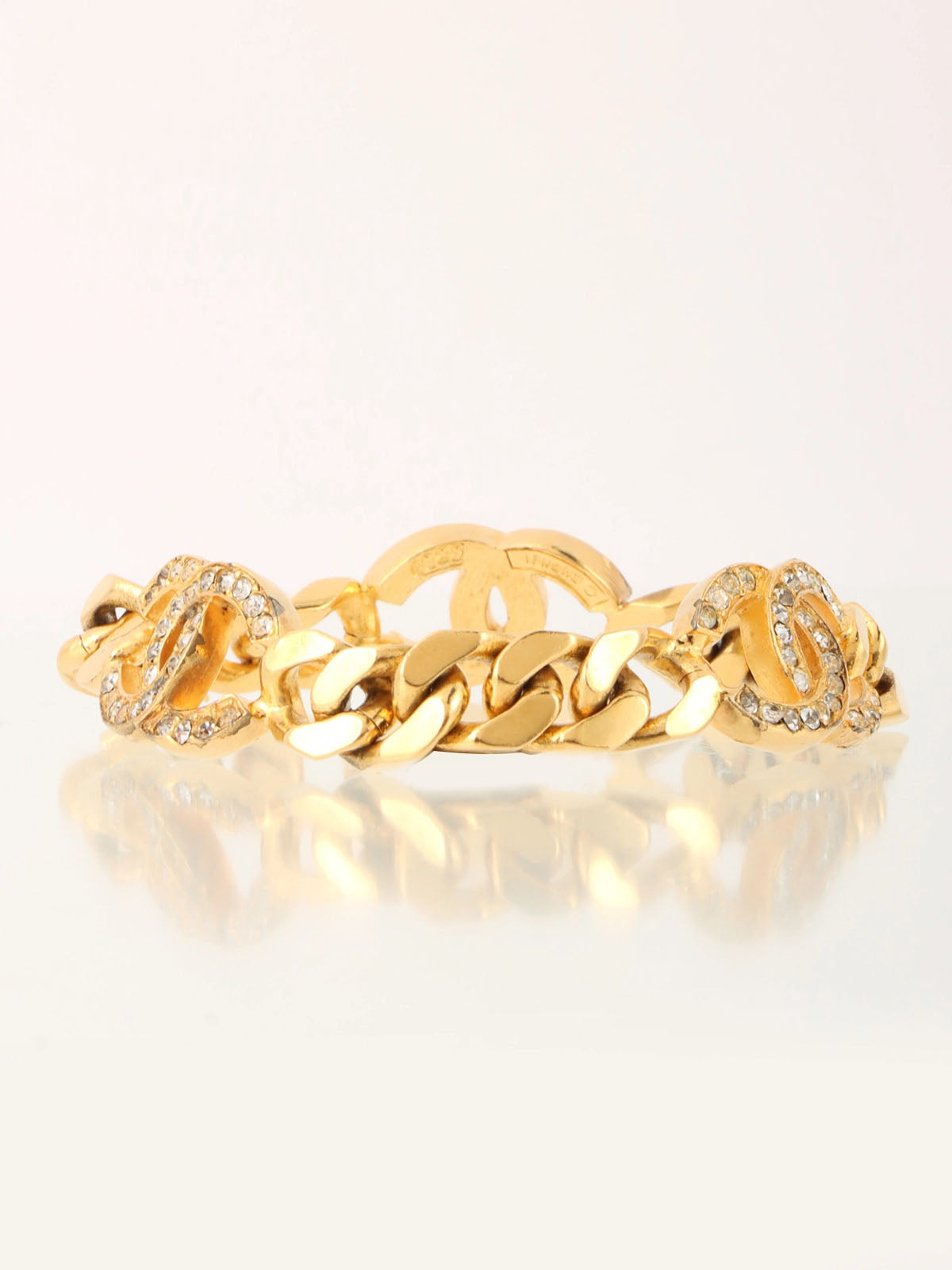 Rhinestone CC Mark Chain Bracelet Gold
