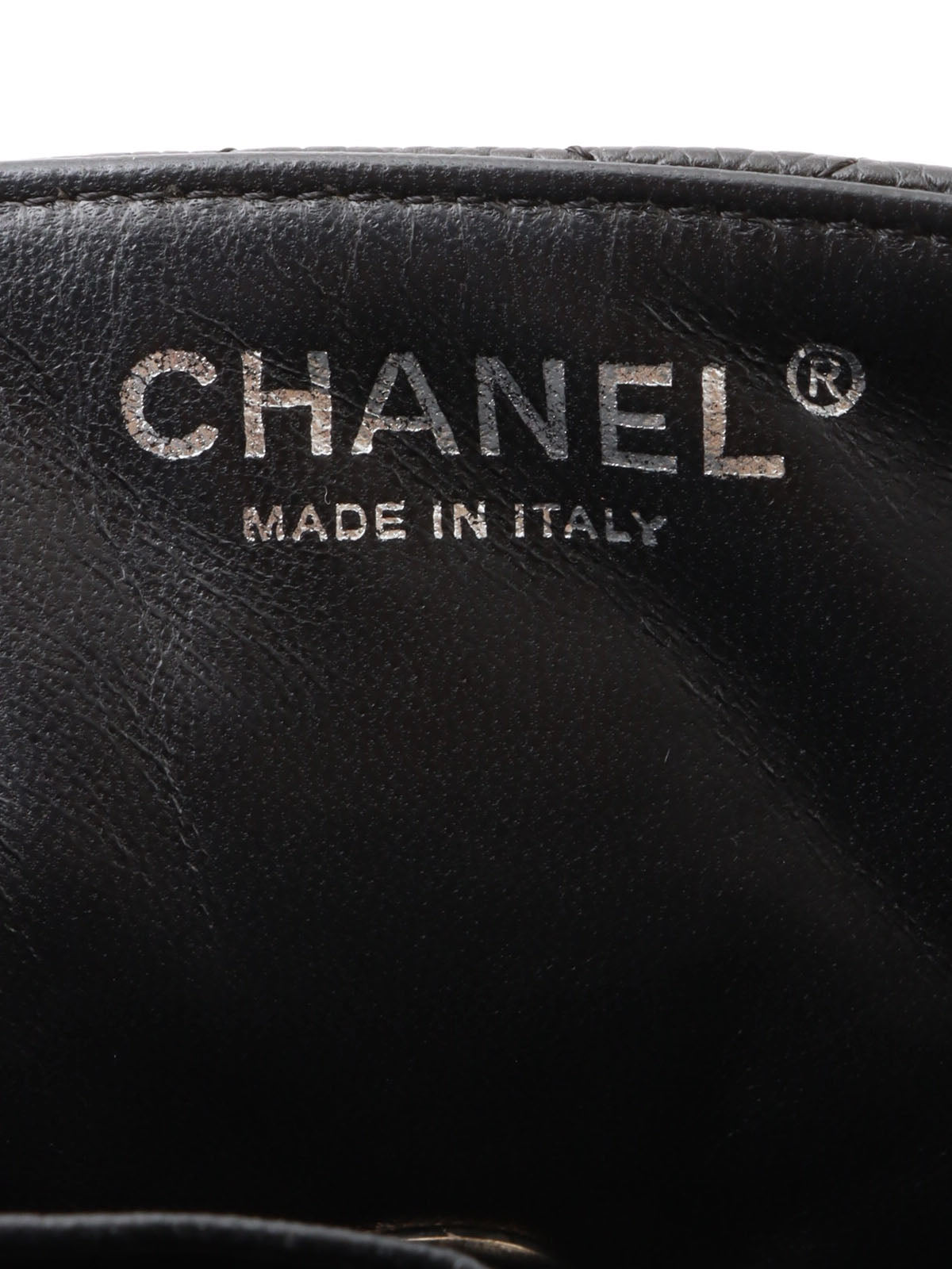 2007 East West Caviar Skin Chain Bag in Black