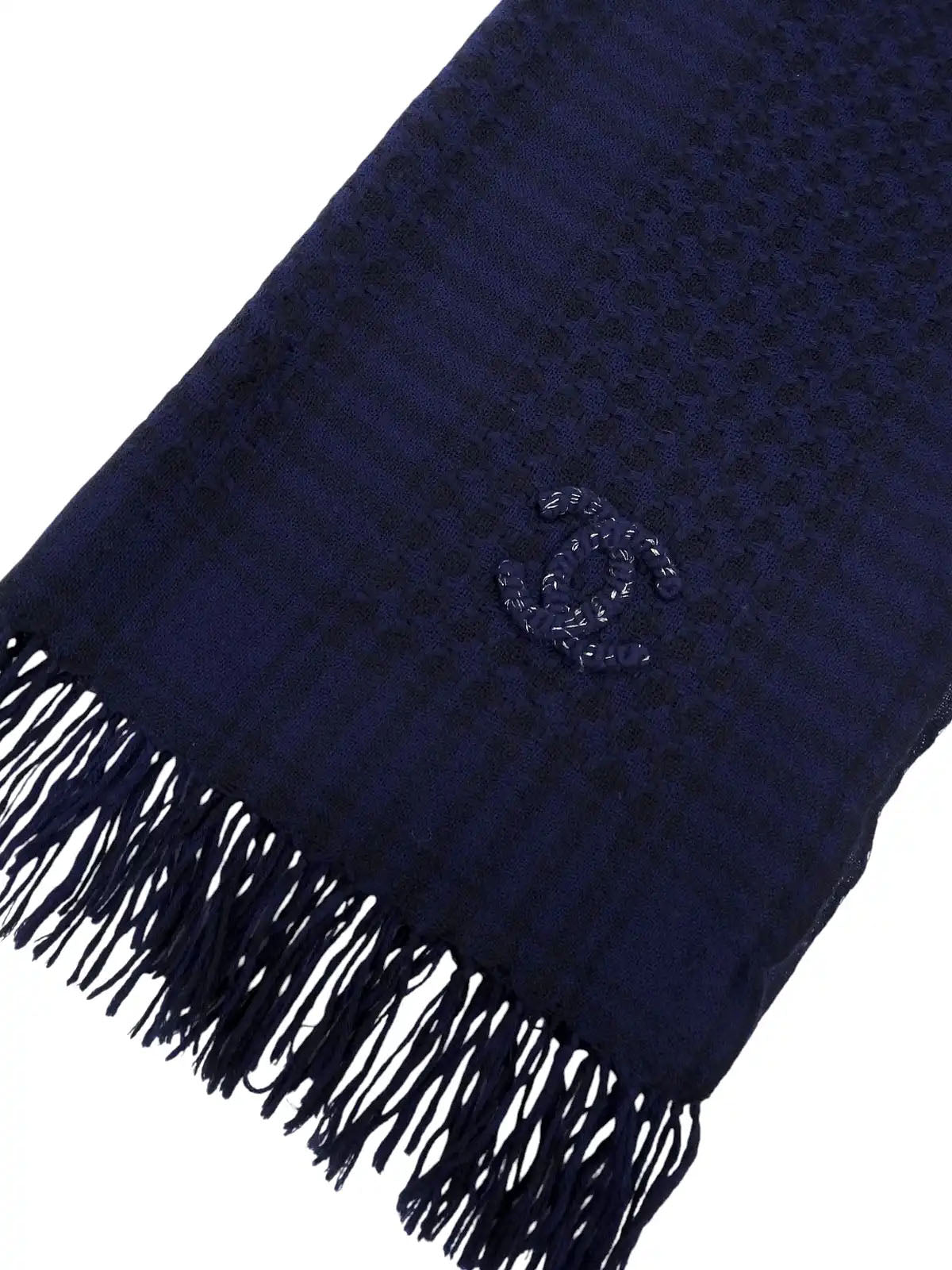 Houndstooth pattern cashmere stole in navy/black