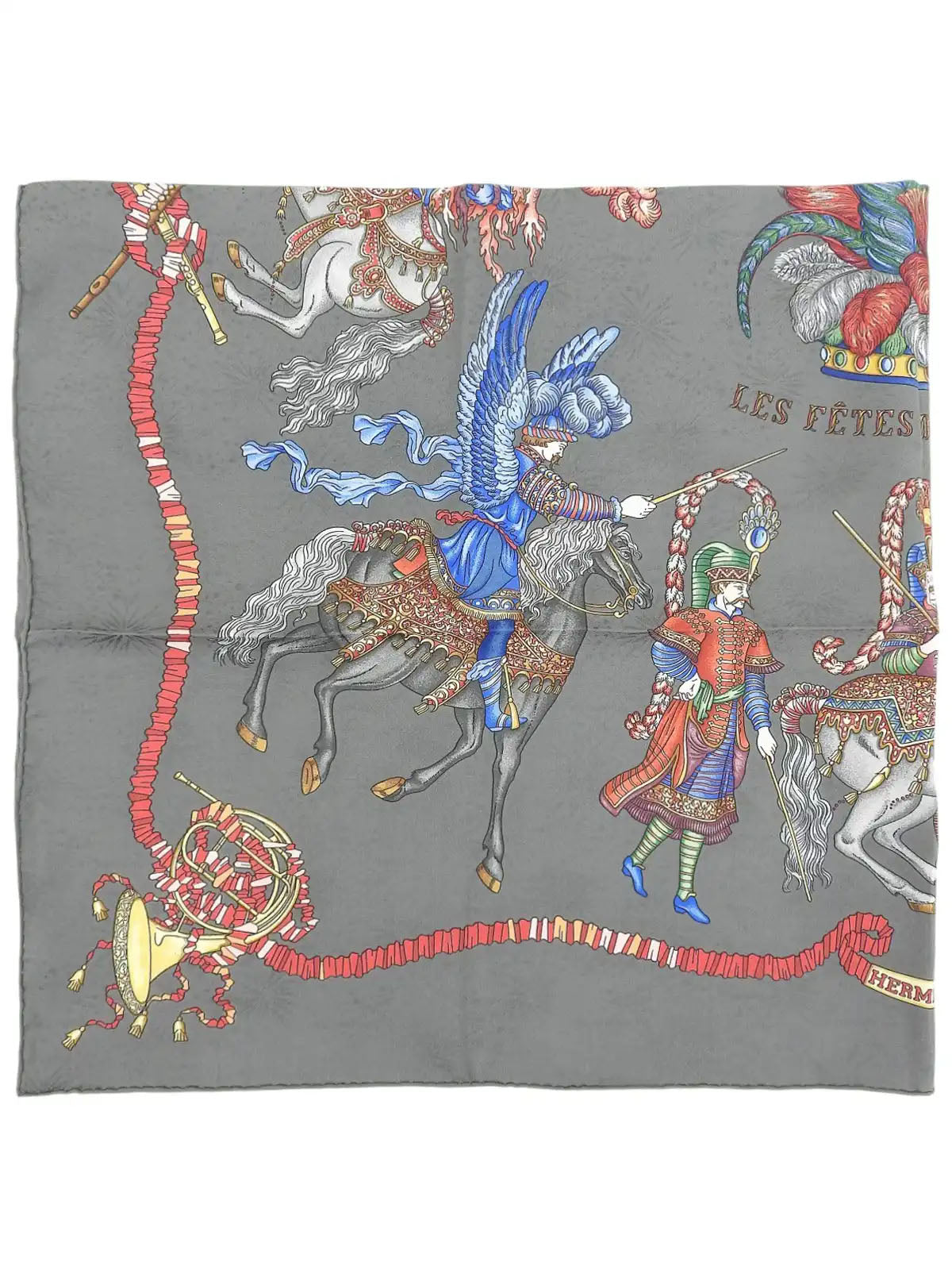 Carré 90 Les Fetes DU ROI Soleil Pattern Scarf Gray/Multi