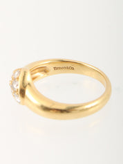 18K爱心钻石戒指 金色