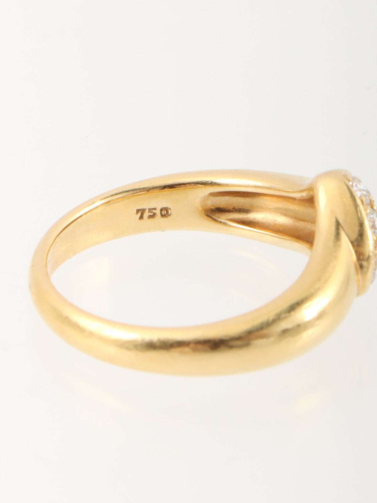 18K爱心钻石戒指 金色