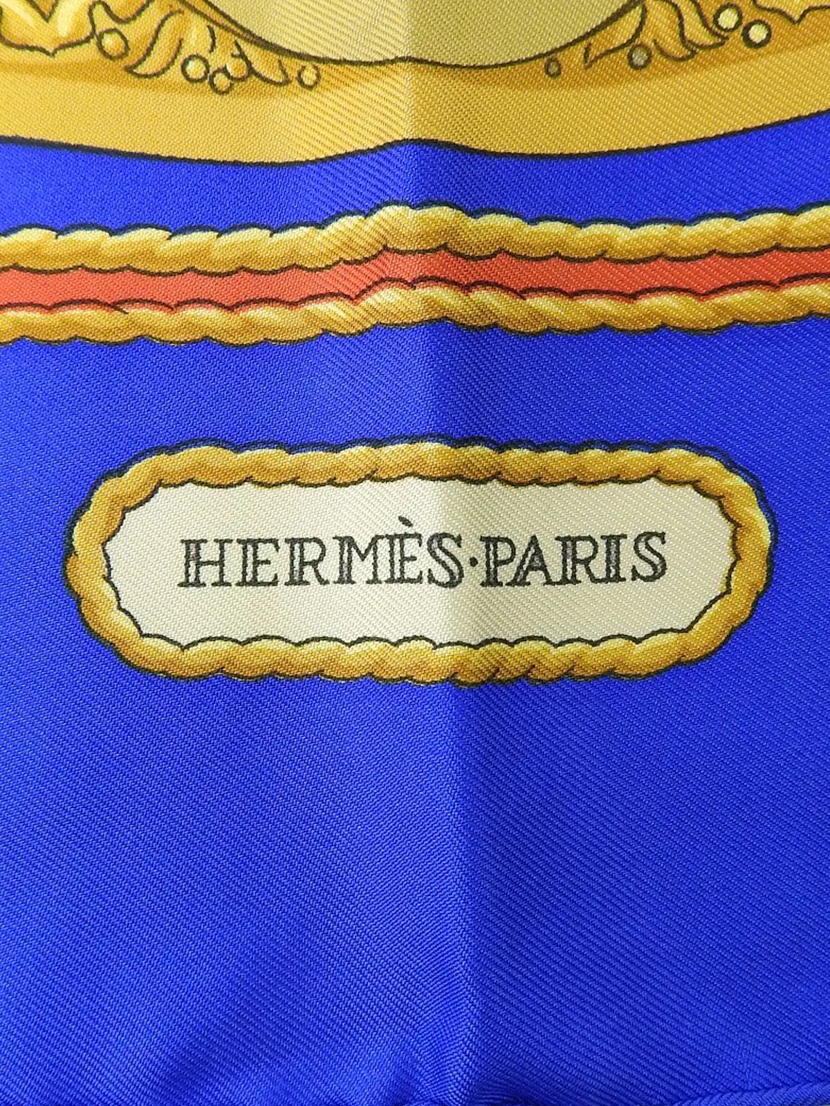 カレ90　Hommage A Charles Garnierパターンスカーフ　ブルー／マルチ