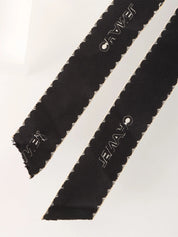 Logo ribbon brooch in black
