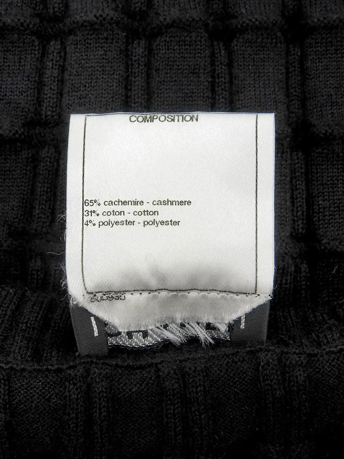 Cashmere Mini Logo Plate Sleeveless Knit in Black