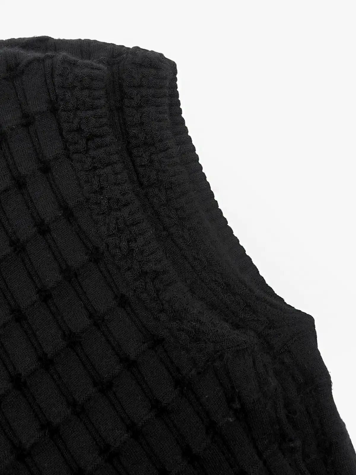 カシミアミニロゴプレートノースリーブニット ブラック