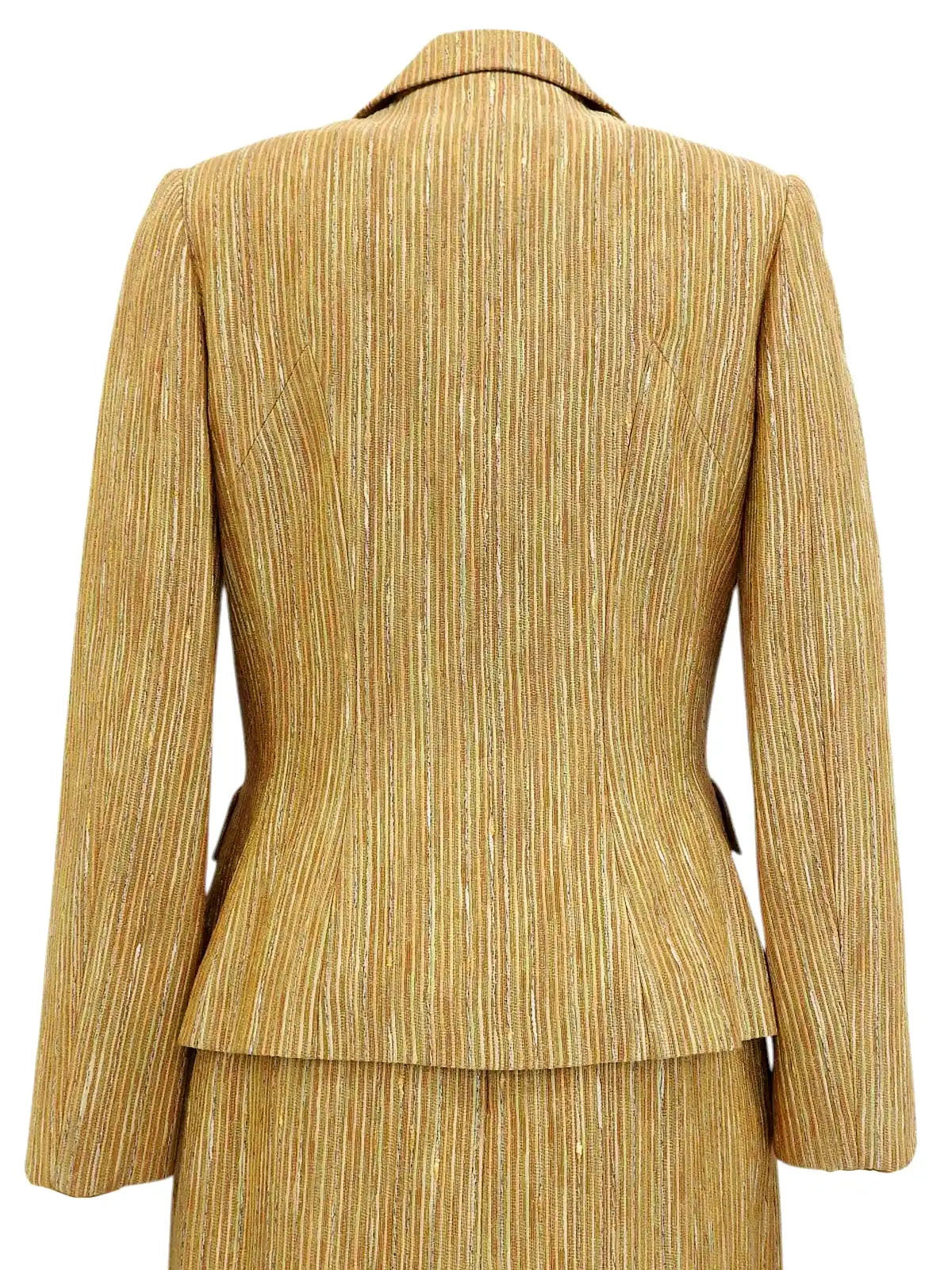 Striped Vara Plate Button Ensemble in Beige/Multi