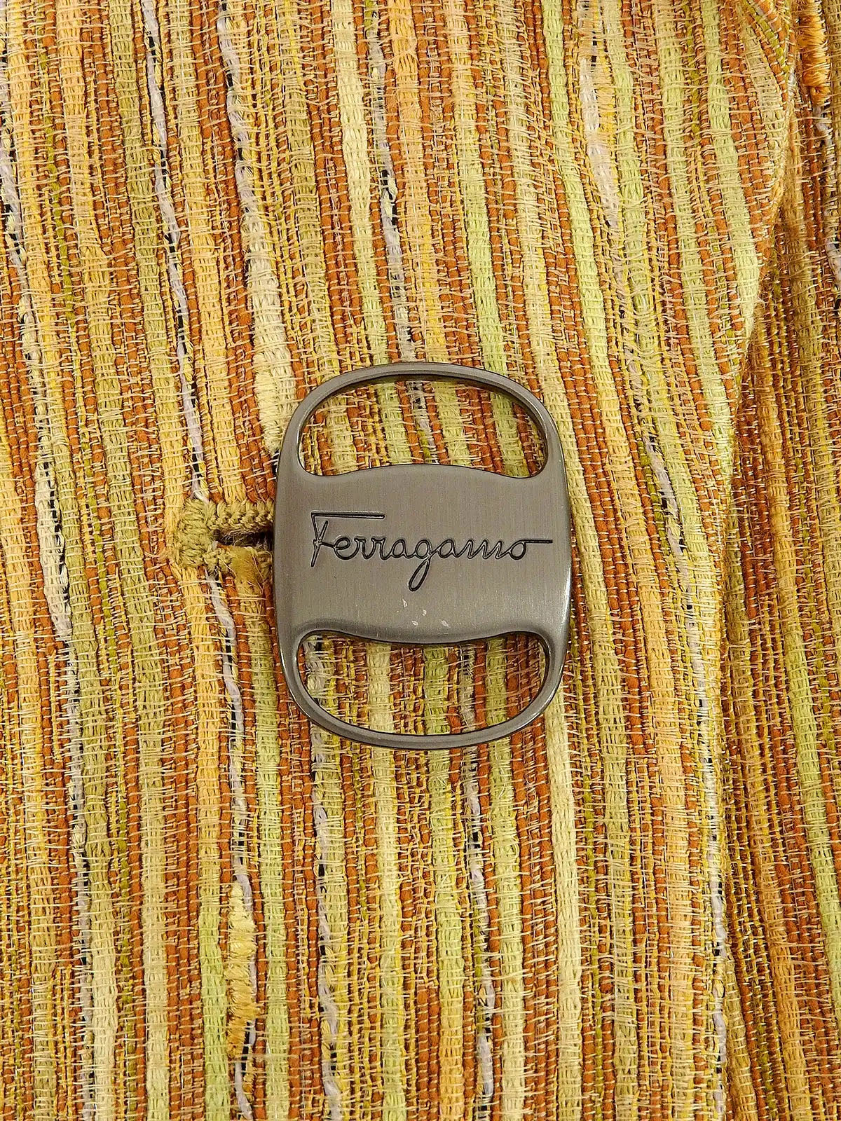 Striped Vara Plate Button Ensemble in Beige/Multi