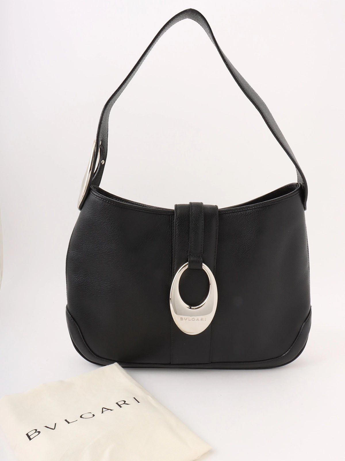 オーバルロゴプレートショルダーバッグ ブラック