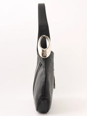 オーバルロゴプレートショルダーバッグ ブラック