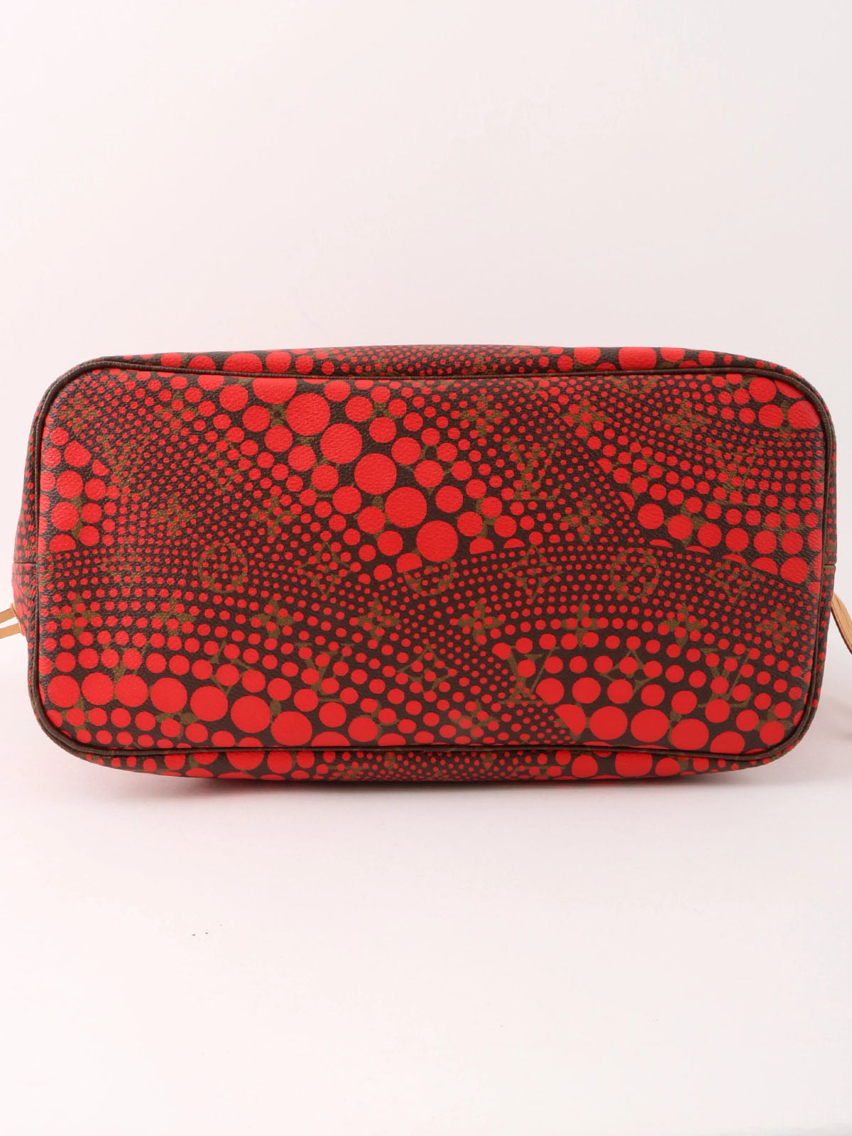 2012年製　草間彌生コラボレーションネヴァーフルMM　ブラウン／レッド