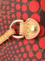 2012年製　草間彌生コラボレーションネヴァーフルMM　ブラウン／レッド