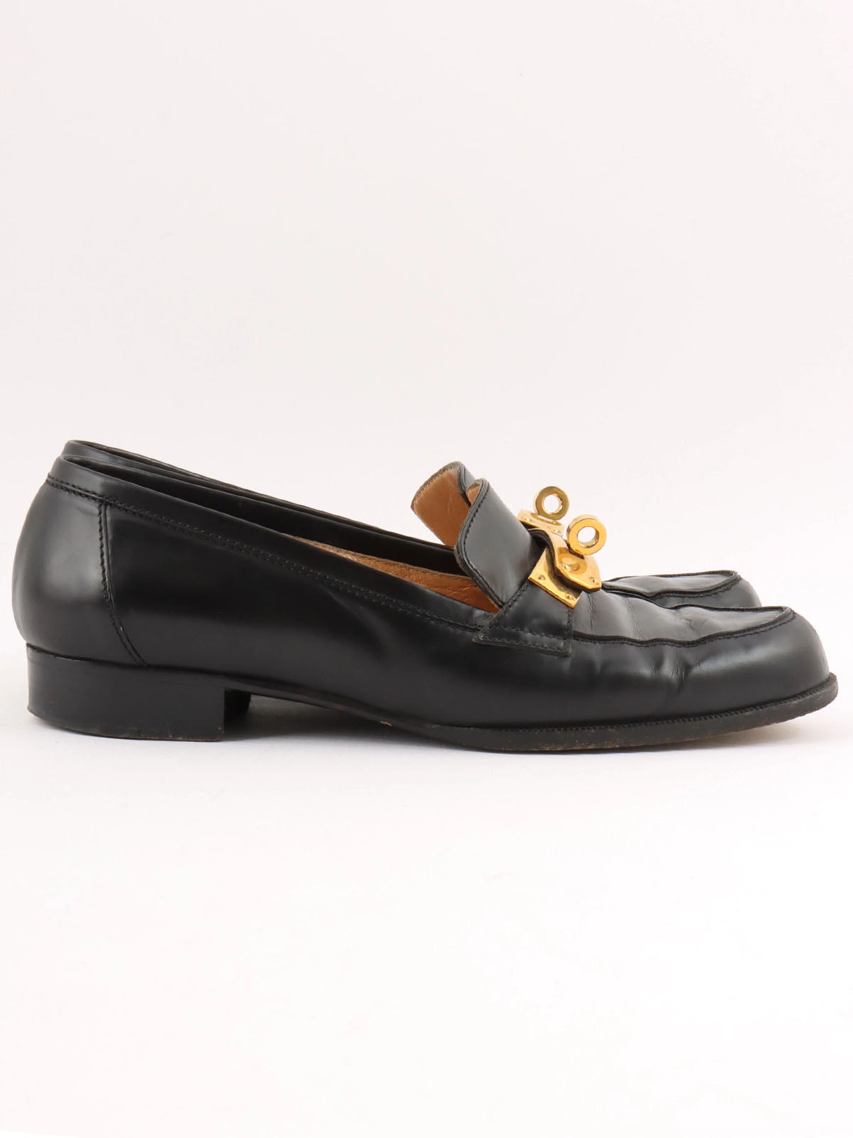 Kelly Loafers in Black
