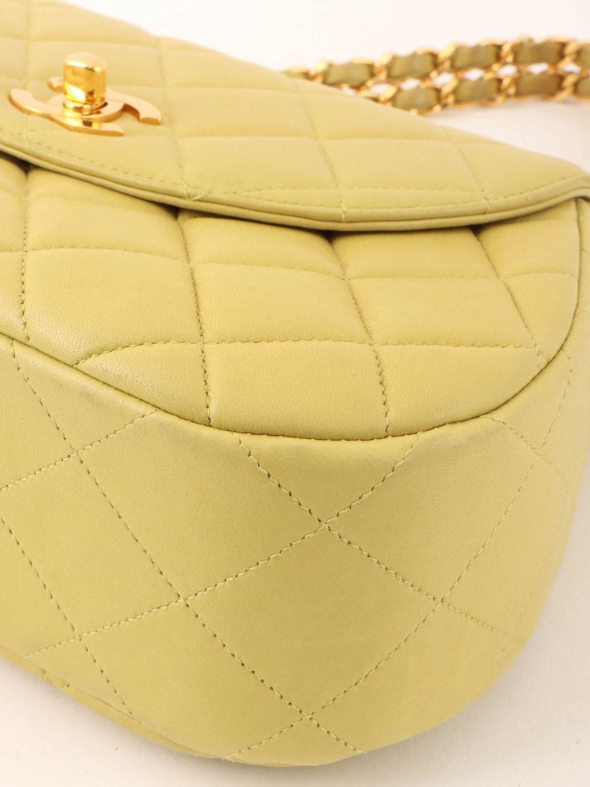 1997 CC Turnlock Chain Handbag in Yellow Green