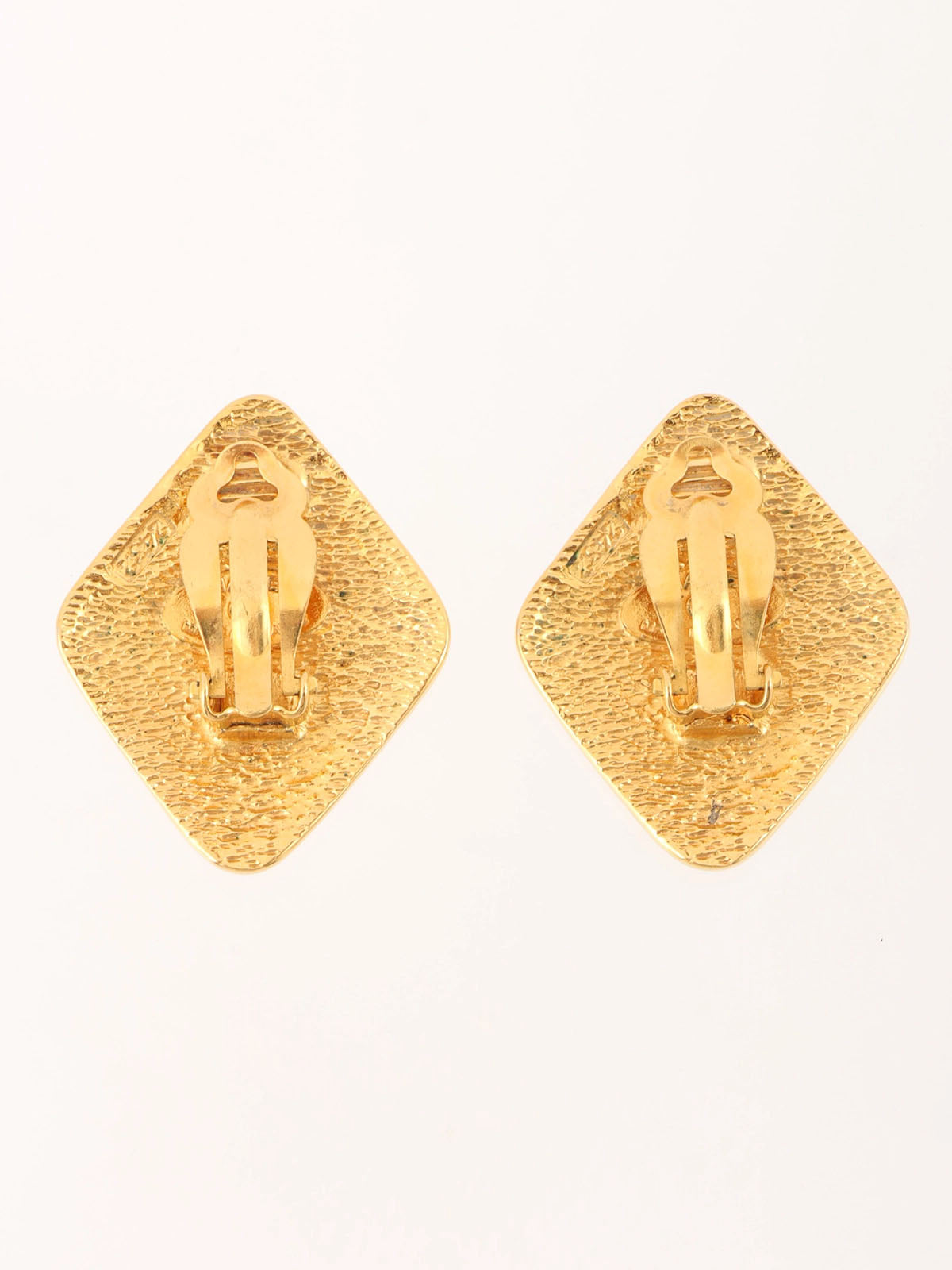 Diamond motif CC mark earrings gold