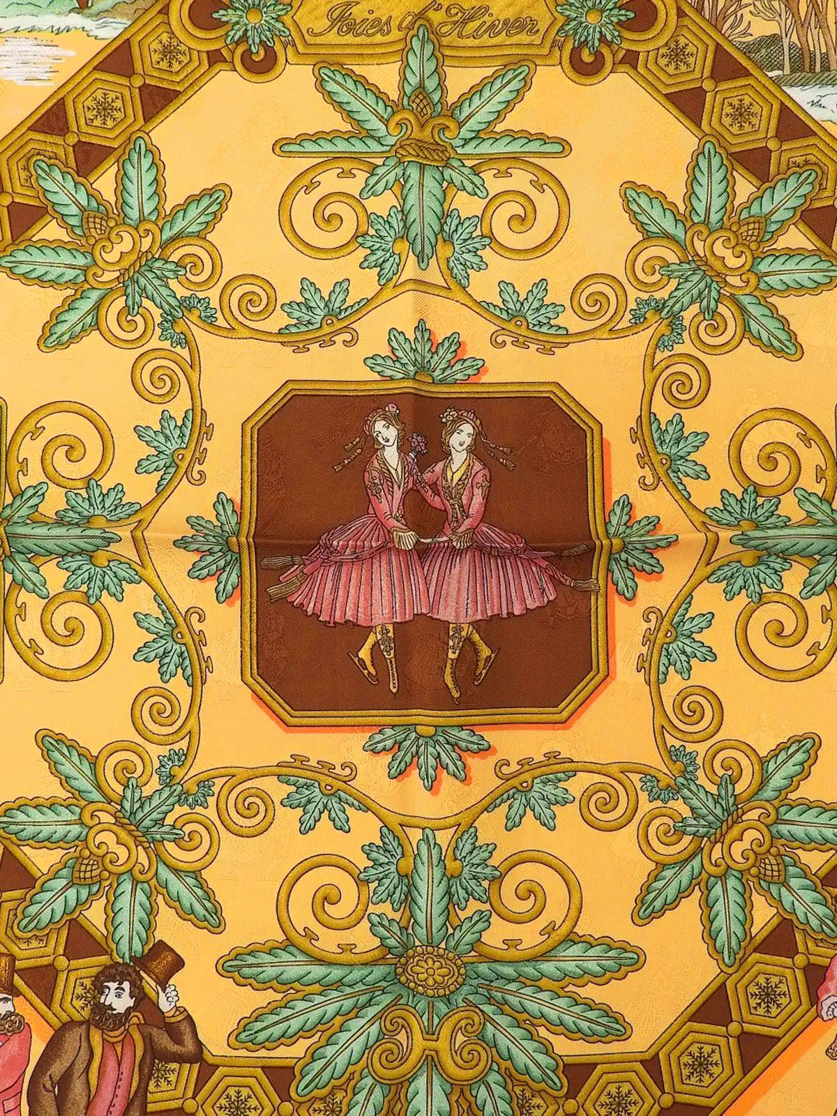 Carré 90 Joies d' Hiver Pattern Scarf Brown/Multi