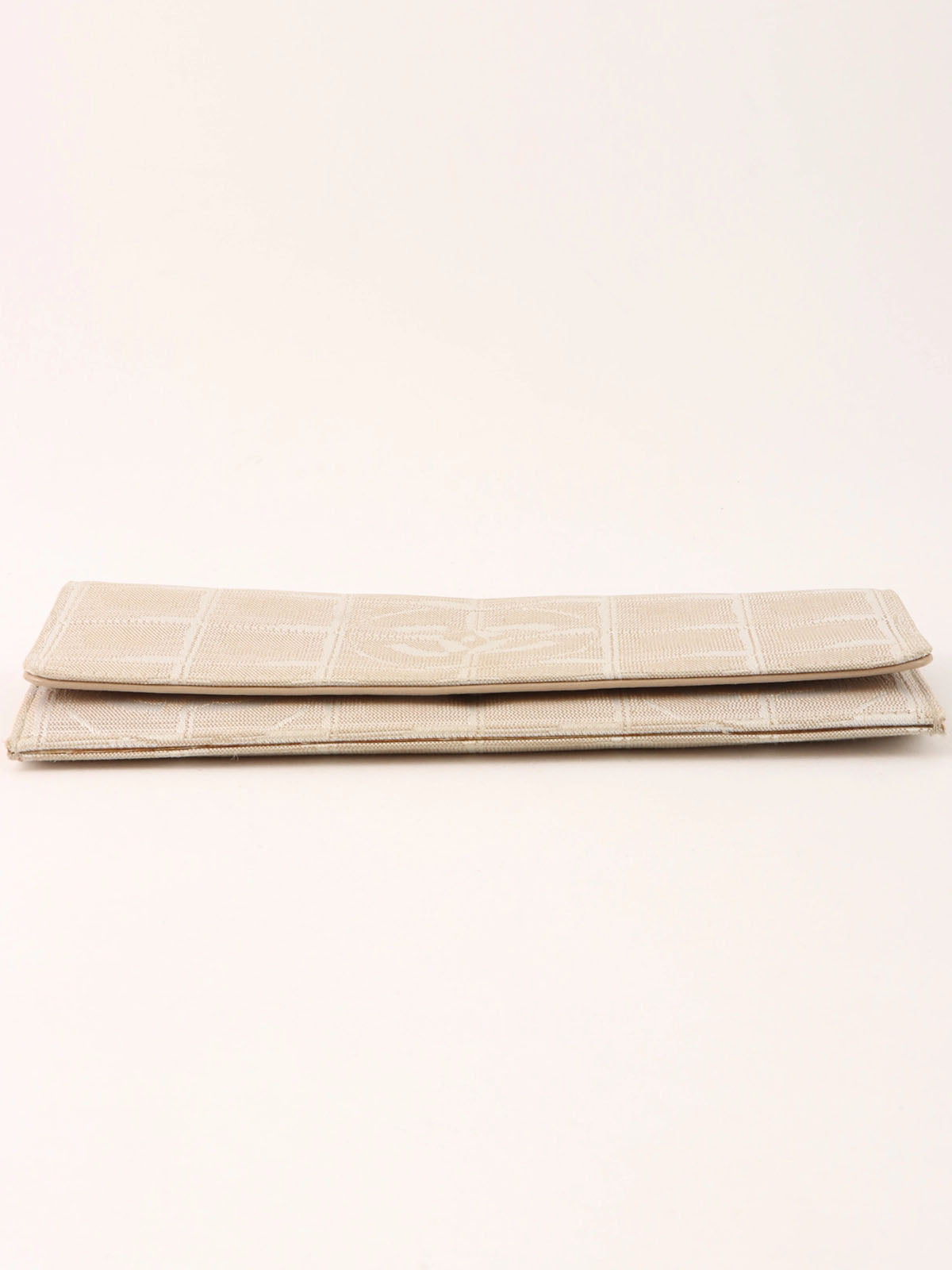 2001 New Travel Wallet, Beige