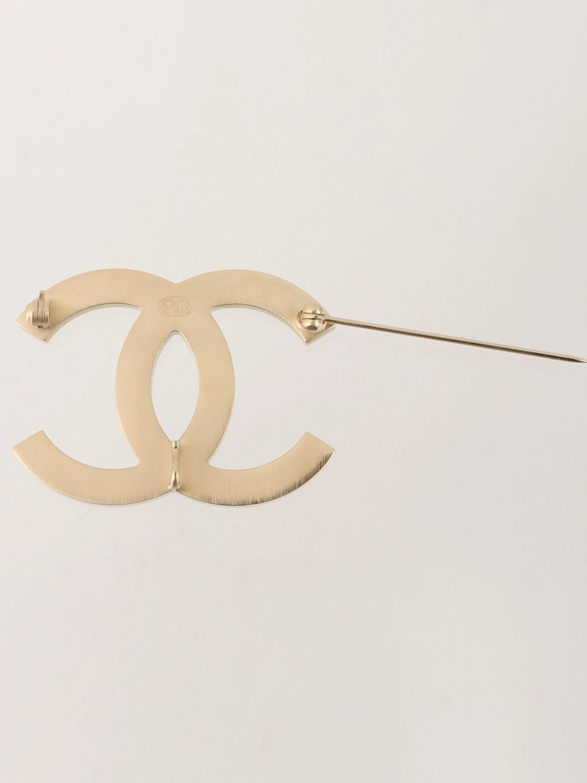 2006 Lace CC Mark Brooch Gold/Black