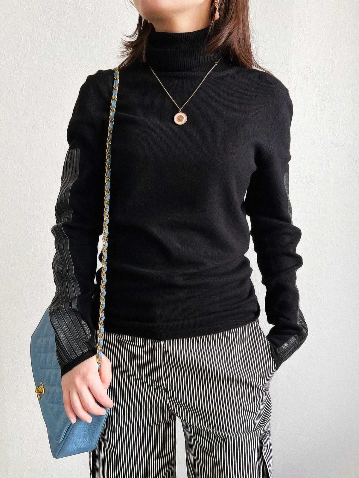 1995年頃製　キャビアスキンダイアナフラップチェーンバッグ25cm　ライトブルー